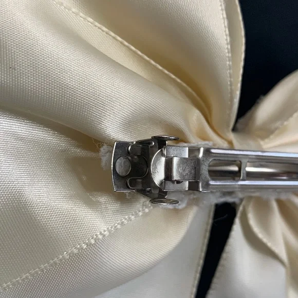 VINTAGE EARLY 90’s BOW BARRETTE - Picture 5 of 5